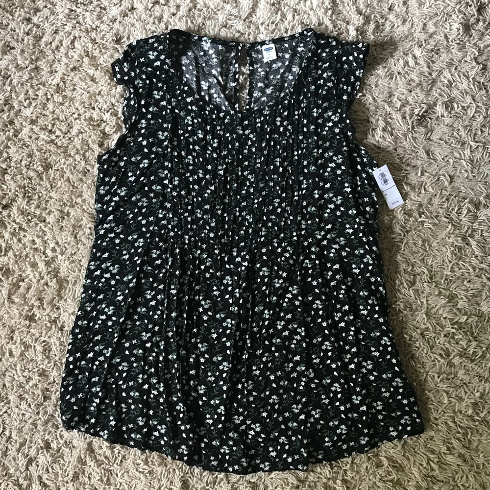 Old Navy Floral Pintuck Shirt